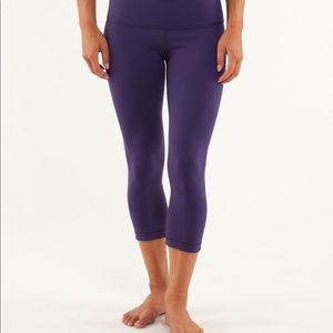 Lululemon crop reversible leggings, size 4